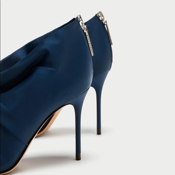 NWT ZARA Blue Gathered Satin High Heel Ankle Boots - Picture 3 of 8